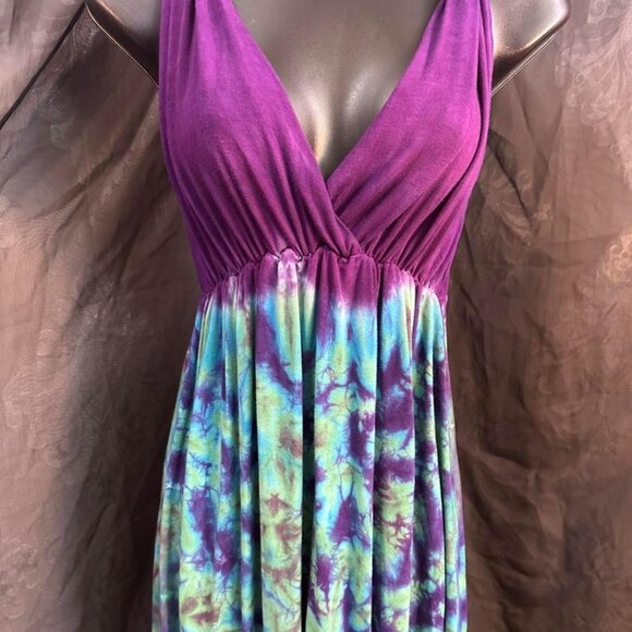 Beautiful Hand Dyed Tie Dye Sun Dress - Picture 2 of 5